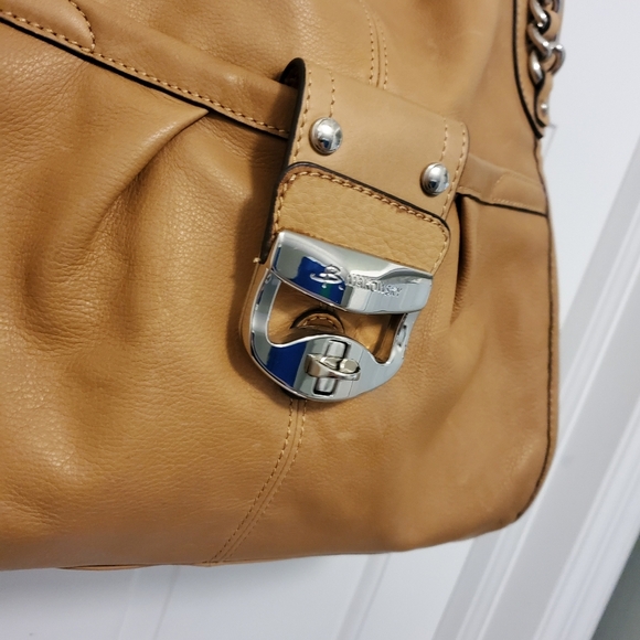 B.Makowsky Vachetta Addison Leather Tote, Stylish, Silvertone Accents - Picture 3 of 12